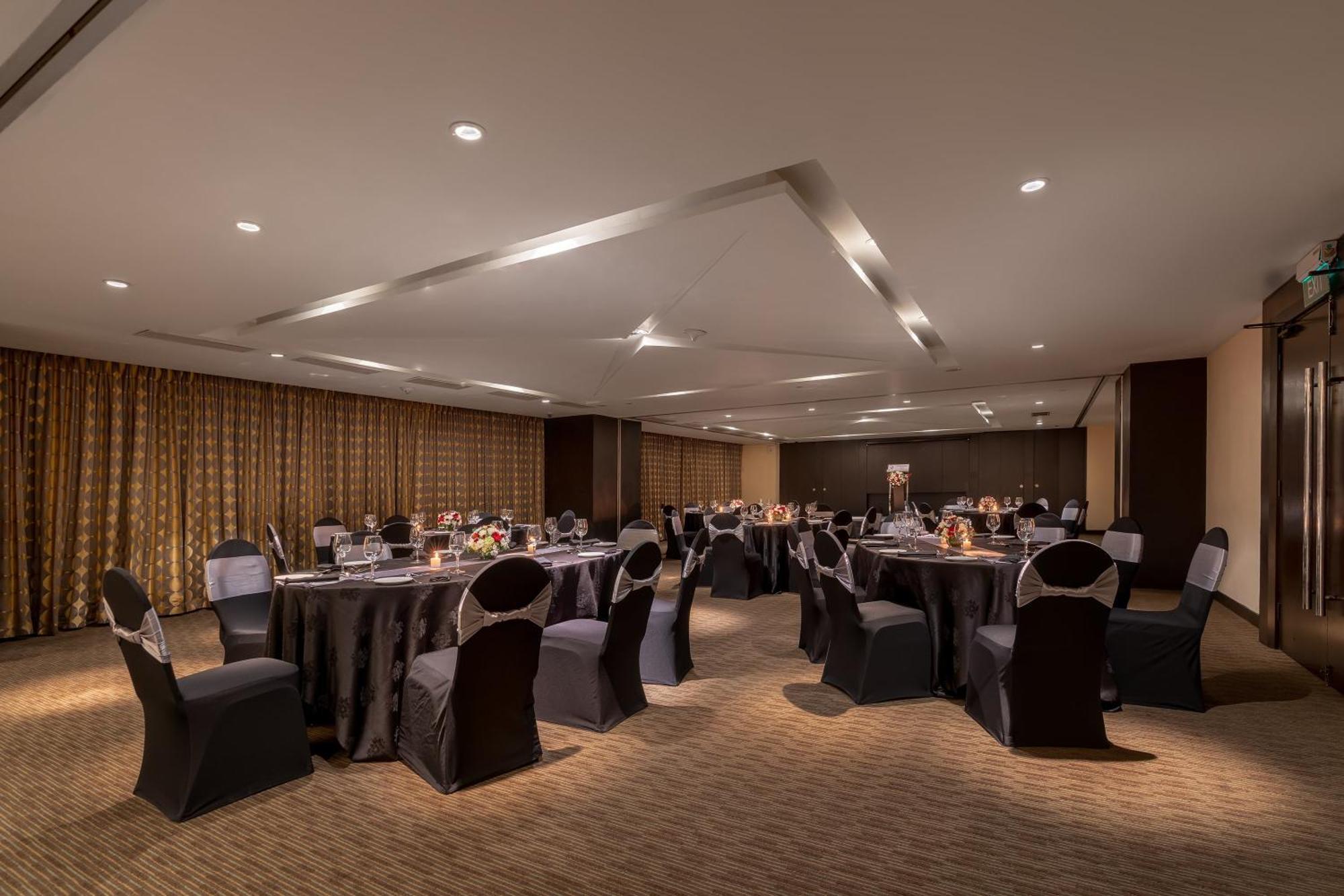 Cinnamon Grand Colombo Exterior foto The ballroom