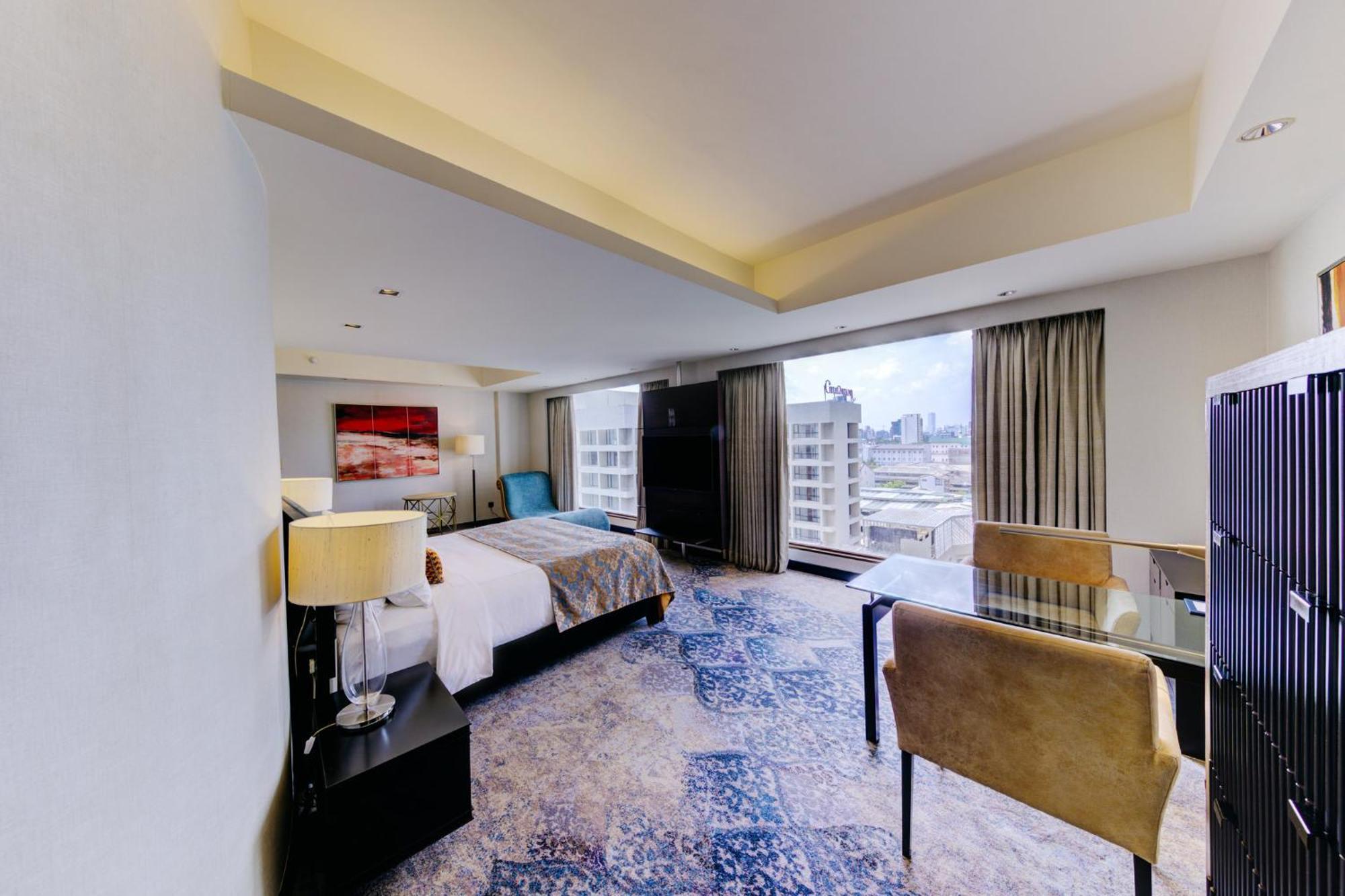 Cinnamon Grand Colombo Exterior foto A room at the hotel